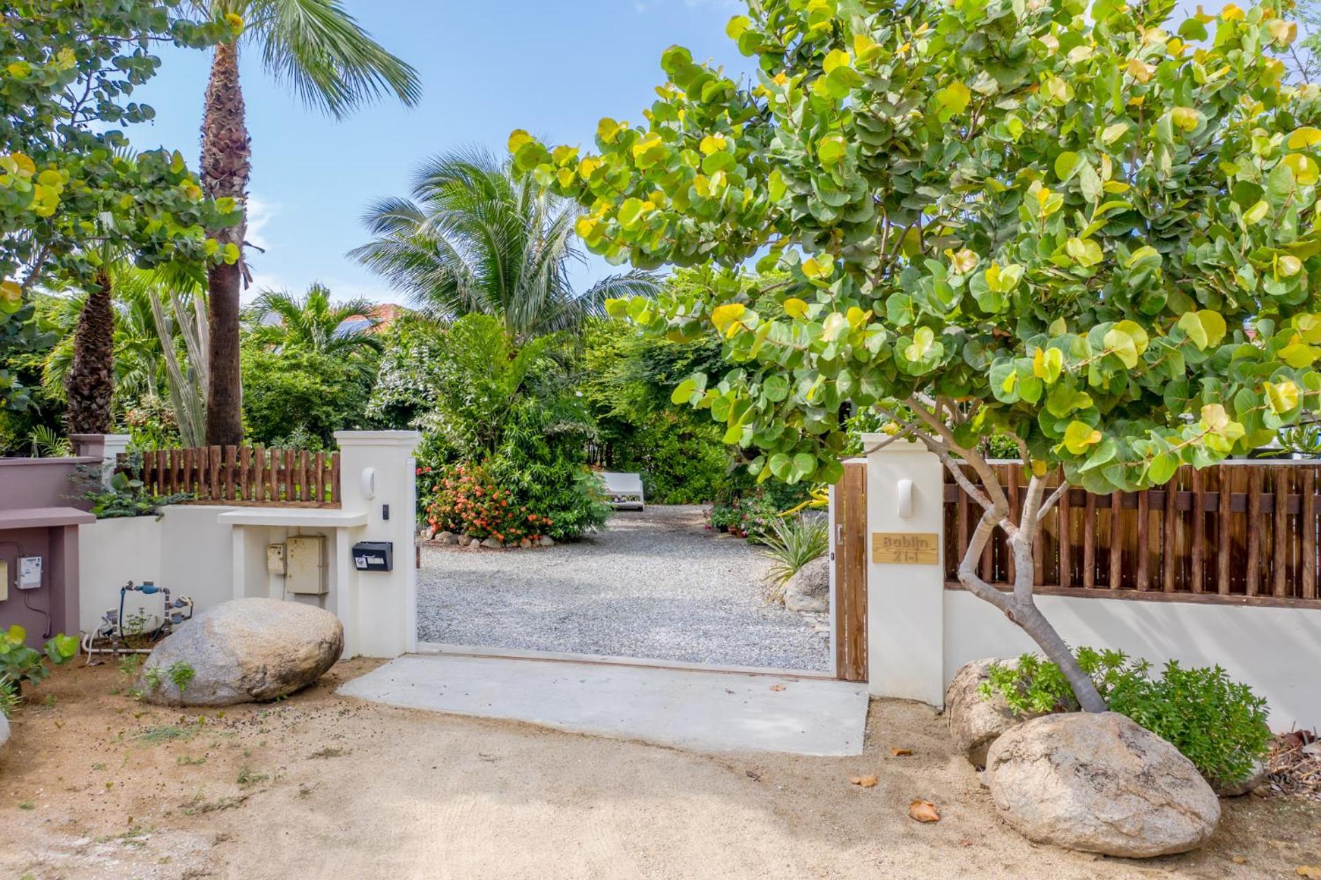 Naima Luxury Home, Cottage & Apartment Rentals Paradera Εξωτερικό φωτογραφία